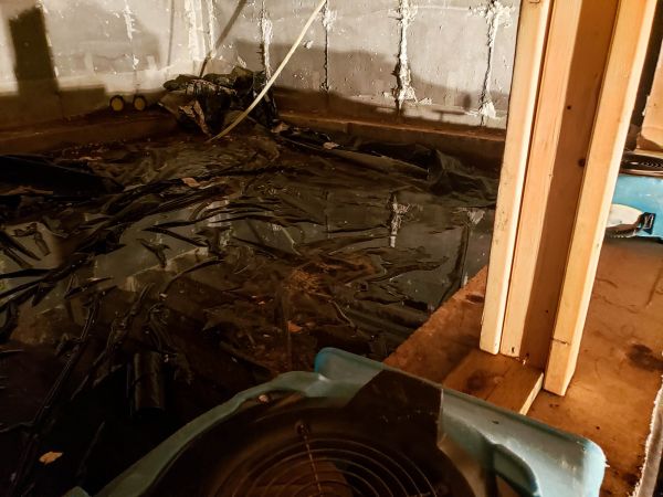 Crawlspace Water Cleanup in Carlisle